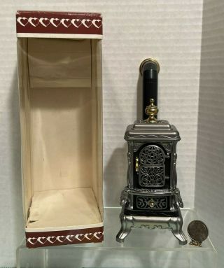 Vintage Bodo Hennig Cast Parlor Stove & Box Dollhouse Miniature 1:12