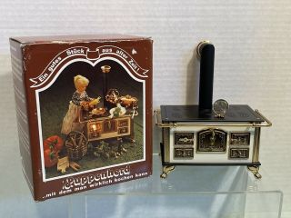 Vintage Bodo Hennig Puppenherd Stove & Pipe Box Dollhouse Miniature 1:12
