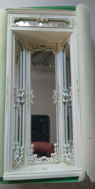 Bespaq 1:12 Miniatures Dollhouse Emporium Mirror Display Case