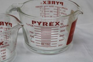 Vintage Pyrex Measure Cups 1 Quart / 4 Cups & 1 Cup Red Letters Set of 2 3