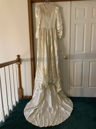 Vintage 1940s Ivory Satin Wedding Dress