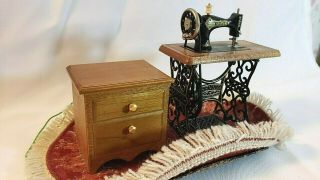 Miniature Dollhouse Antique Style Sewing Machine And Rug