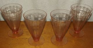 Set Of 4 Vintage Footed Pink - Peach Optic Depression Glasses - Cut Leaf Pattern