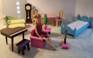 Toys R Us Wooden Dollhouse Furniture Barbie Size Bedroom Kitchen Living Room