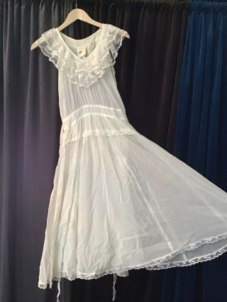 Gunne Sax Dress Vintage 1970s Sleeveless,  White W/ribbon And Lace Size 7 Sample
