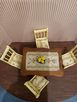 Dollhouse Miniature 1:12 Wood & Yellow Table And Chairs With Matching Table. 2