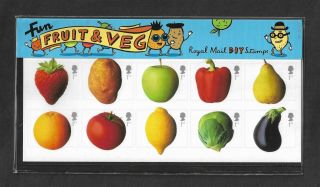 2003 Fun Fruit And Veg Presentation Pack.