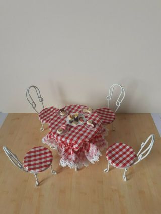 1/12th Scale Dolls House Cafe Table And Chairs With Plates And Cakes
