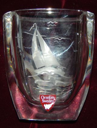 ORREFORS ART CRYSTAL CATHEDRAL VASE ETCHED SAILBOAT SIGNED - ZERO COSMETIC ISSUES 2