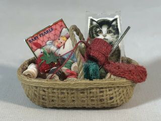 Dollhouse Miniature 1:12 Scale Basket With Thread And Yarn Crochet Cute