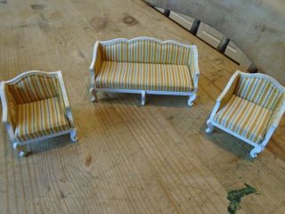Vintage Dolls House Sofa And 2 Chairs