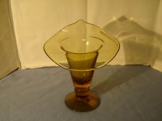 Vintage Mid Century Modern Jack In The Pulpit Light Amber Vase 7 3/4 "