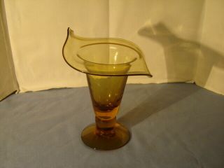 Vintage Mid Century Modern Jack In The Pulpit Light Amber Vase 7 3/4 