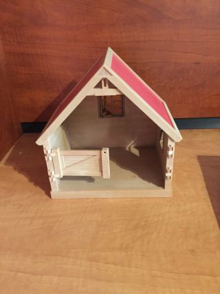 Epoch Calico Critters Sylvanian Families Red Hill Small Barn