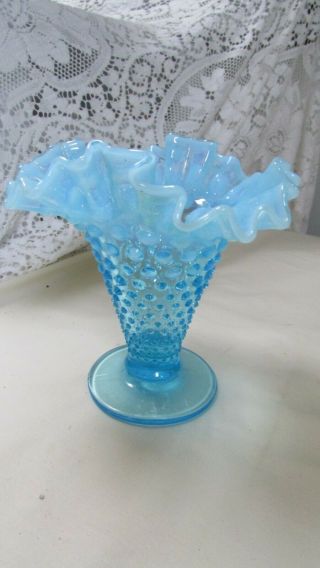 Vintage Blue Fenton Hobnail Vase 5 1/2in Tall,  5in Across