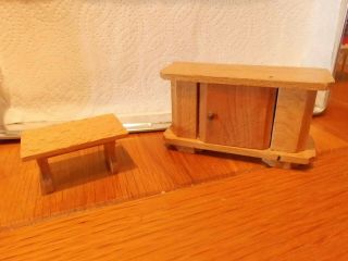 Dolls House Vintage 16th Scale Wooden Sideboard With Opening Door & Table