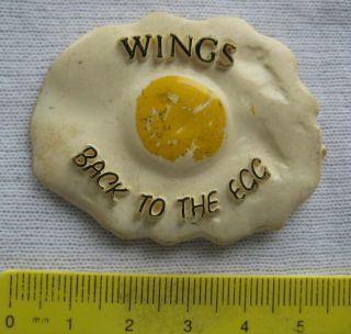 Wings The Beatles Paul Mccartney Vintage Back To The Egg Promotional Pin Badge