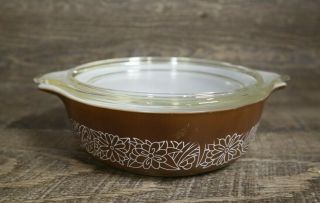 Vintage Pyrex Woodland Brown Round 2.  5 Qt Casserole Dish Bowl With Lid