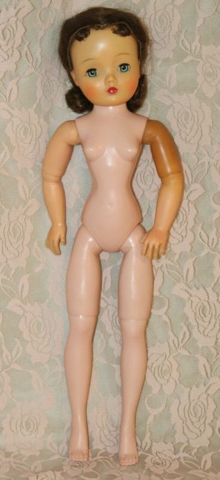 1950’s Madame Alexander Cissy Doll with Brunette Hair for Attention 2