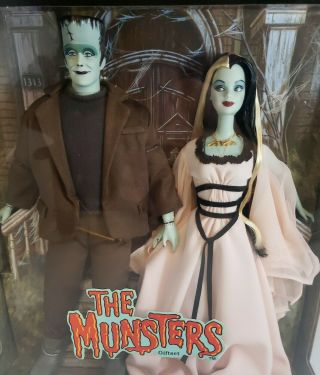 Mattel 2001 The Munsters Giftset Herman and Lily Barbie 50544 NRFB 4