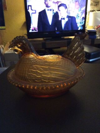 Vintage Carnival Amber Indiana Glass Iridescent Chicken Hen On Nest Candy Dish