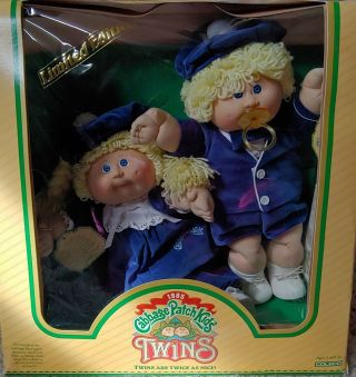 Vtg Cabbage Patch Kids Twin Boy Girl Dolls Blond Hair Blue Eyes Box