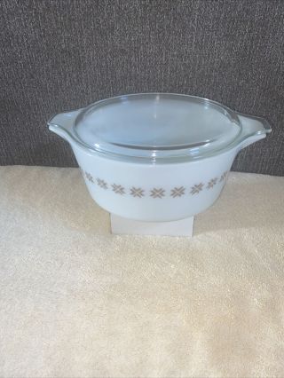 Vintage Pyrex Town & Country 2.  5 Qt Casserole With Lid 475 Brown Star