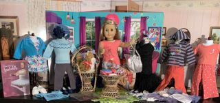 Pristine,  American Girl Doll Isabelle Palmer,  7 Outfits,  Pet,  Accessories & More