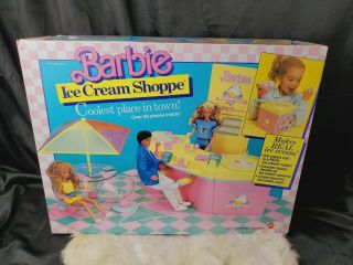 Vintage Barbie Ice Cream Shoppe & Cart Playset 1986