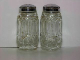 Moon And Star Glass - L.  E.  Smith Salt & Pepper Set - Crystal Clear