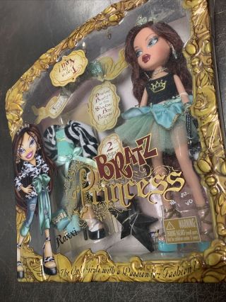 BRATZ Princess ROXXI Doll w/ Box 2