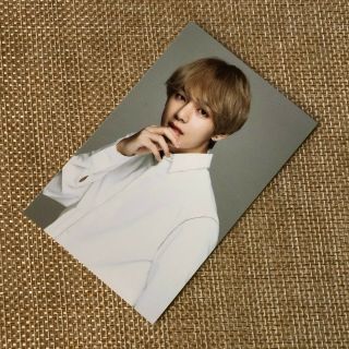 BTS V 1 [ VT Think Your Teeth Official Photocard Black,  White ] /,  Gift 2