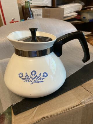 Vtg Corning Ware Tea Pot 6 Cup White Blue Corn Flower Design Metal Lid