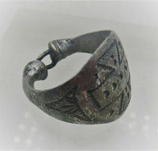 DETECTOR FINDS ANCIENT BYZANTINE SILVERED RING WITH CROSS ON BEZEL 2