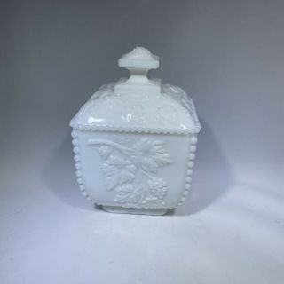 Vintage Westmoreland Milk Glass Covered Candy Dish With Lid Beaded Grape