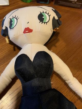 Betty Boop plush doll With Gold Earrings 1999 Black Dress: 3