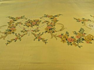 Vintage J.  P.  Stevens USA twin flat sheet yellow w/wide floral print at the end 2