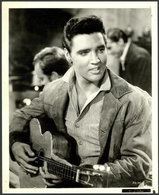 (1) Rare Elvis Presley 8 " X 10 " Vintage Photo (playing Guitar) 1960 