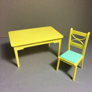 Vintage Renwal Dollhouse Furniture Kitchen Dining Table And Chair Yellow