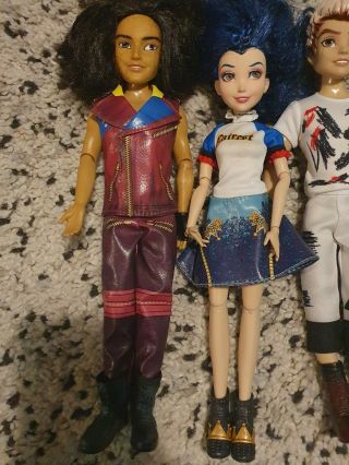 Descendants Dolls Set - Isle of the - Mal,  Evie,  Carlos and Jay 2