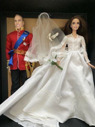 Royal Wedding Barbie Prince William And Princess Catherine Set