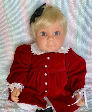 Lee Middleton Doll " Dressed For The Holidays " Cutie Pie Sculpt Iob 498