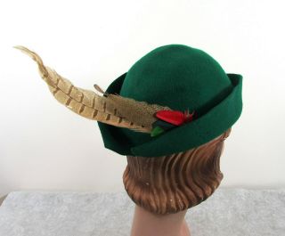 1940s Green Felt Robin Hood Hat With Feather