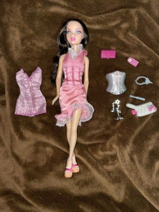 Barbie My Scene Delancey Rockin Awards By Mattel