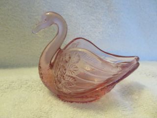 Fenton Swan Figurine Dusty Rose (pink) Glass.  Nut Dish,  Trinket Bowl