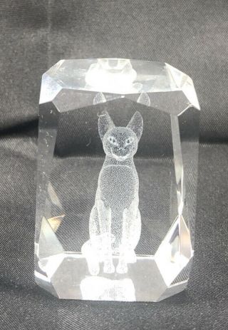 Laser Etched 3d Crystal Paperweight Sitting Cat 1.  5”x 1”