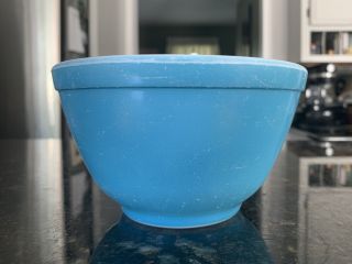 Vintage Pyrex Blue Turquoise 401 Small Mixing Bowl 1 1/2 Pint
