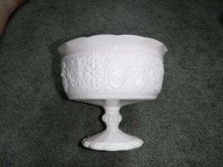 Vintage White Milk Glass Pedestal Fruit/compote Serving Bowl 6 " High 7 " Diamete
