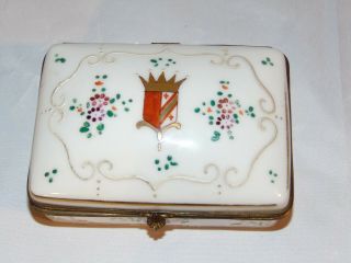 Antique French Armorial Edme Samson Porcelain Dresser Trinket Box
