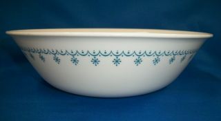 Vintage Corning Corelle Snowflake Blue Garland Serving Bowl Livingware